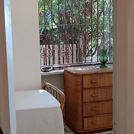 Marina Di Bardi Silvia's House زواليي